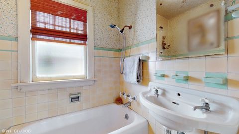 Tiny photo for 1009 N Oak Park Avenue, Oak Park, IL 60302 (MLS # 12494423)