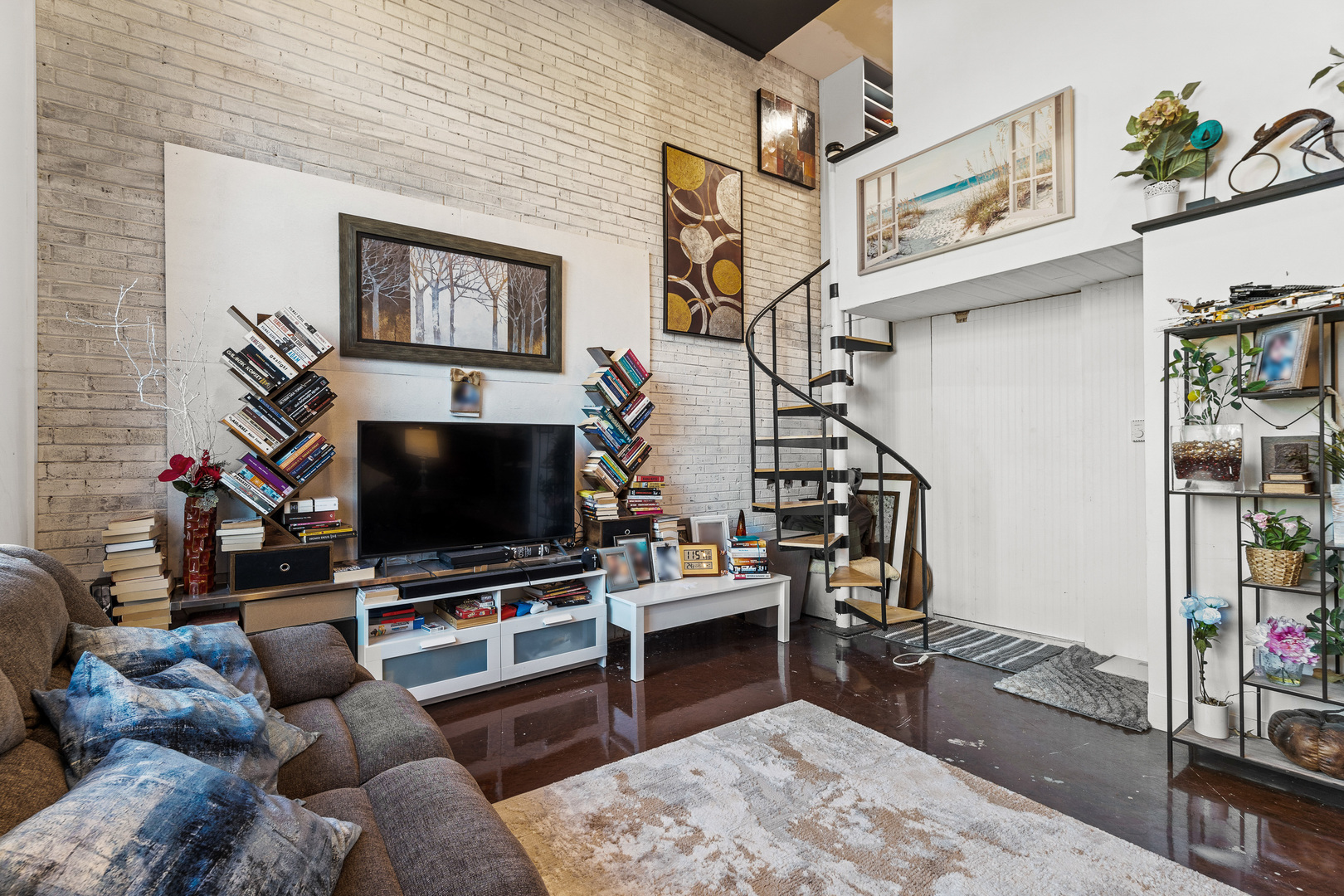 40 N TOWER Road 1E