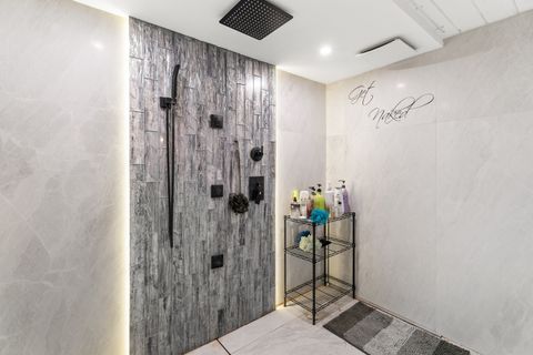 Tiny photo for 40 N TOWER Road #1E, Oak Brook, IL 60523 (MLS # 12492110)