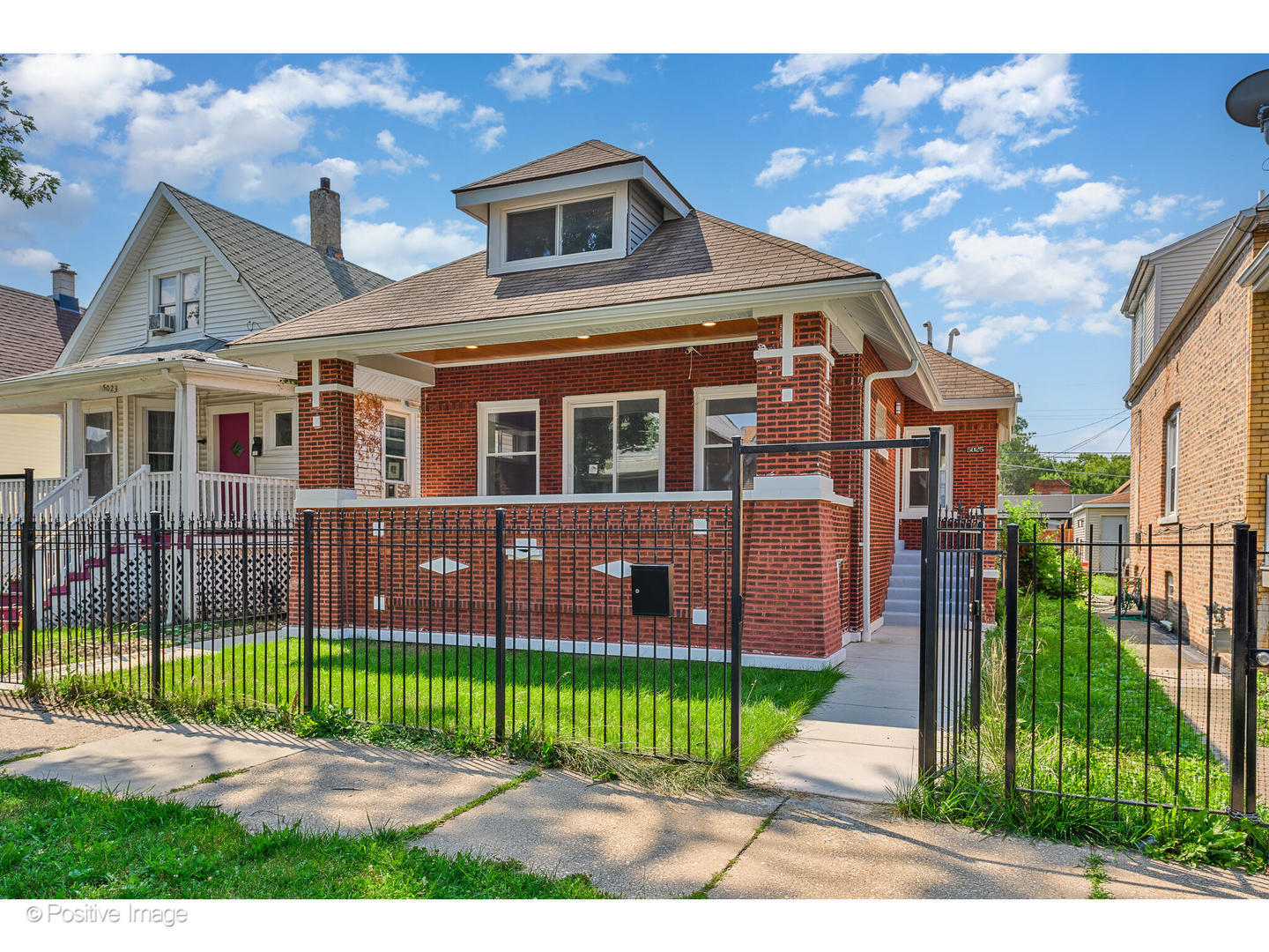 View Chicago, IL 60644 house