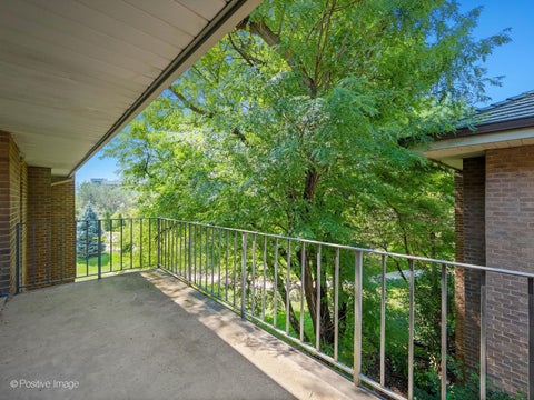 Tiny photo for 1 Oak Brook Club Drive #A310, Oak Brook, IL 60523 (MLS # 12749348)