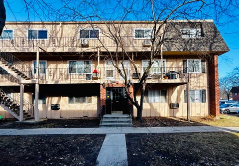 Tiny photo for 2408 Algonquin Road #3, Rolling Meadows, IL 60008 (MLS # 12548625)