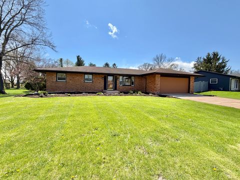 Photo of 6933 Paddock Lane, Rockford, IL 61114 (MLS # 12622483)