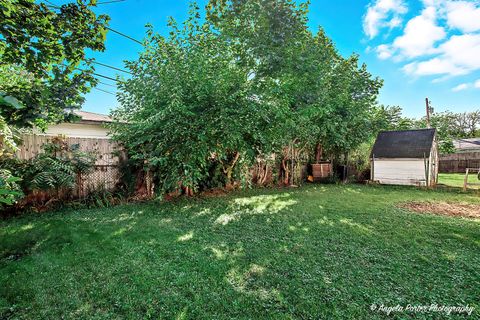 Tiny photo for 1315 Cherokee Drive, Round Lake Beach, IL 60073 (MLS # 12494522)