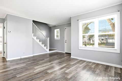 Tiny photo for 1315 Cherokee Drive, Round Lake Beach, IL 60073 (MLS # 12494522)