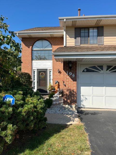 Photo of 194 N Clare Court, Wood Dale, IL 60191 (MLS # 12545260)