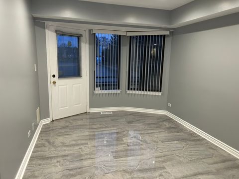 Tiny photo for 194 N Clare Court, Wood Dale, IL 60191 (MLS # 12545260)