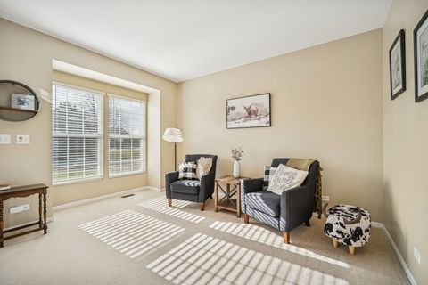 Tiny photo for 4021 Stratford Lane, Carpentersville, IL 60110 (MLS # 12499686)