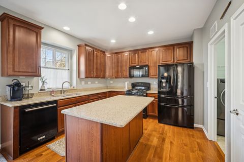 Tiny photo for 4021 Stratford Lane, Carpentersville, IL 60110 (MLS # 12499686)