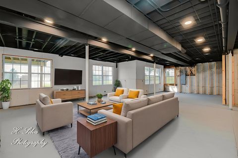 Tiny photo for 533 Nunda Trail, Crystal Lake, IL 60012 (MLS # 12521066)