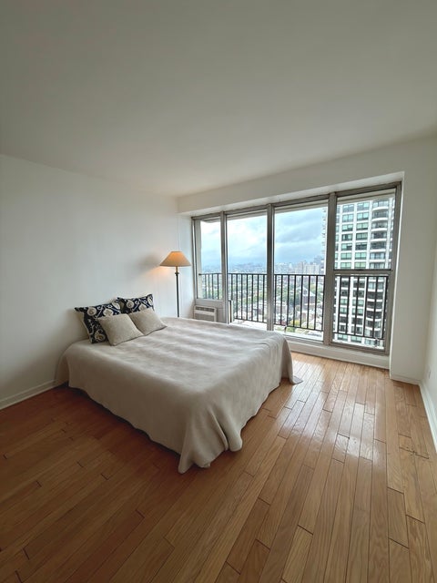 Tiny photo for 1960 N Lincoln Park West PARK #2601, Chicago, IL 60614 (MLS # 12774898)