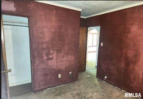 Tiny photo for 800 N 39TH Street, East St. Louis, IL 62205 (MLS # EB458871)