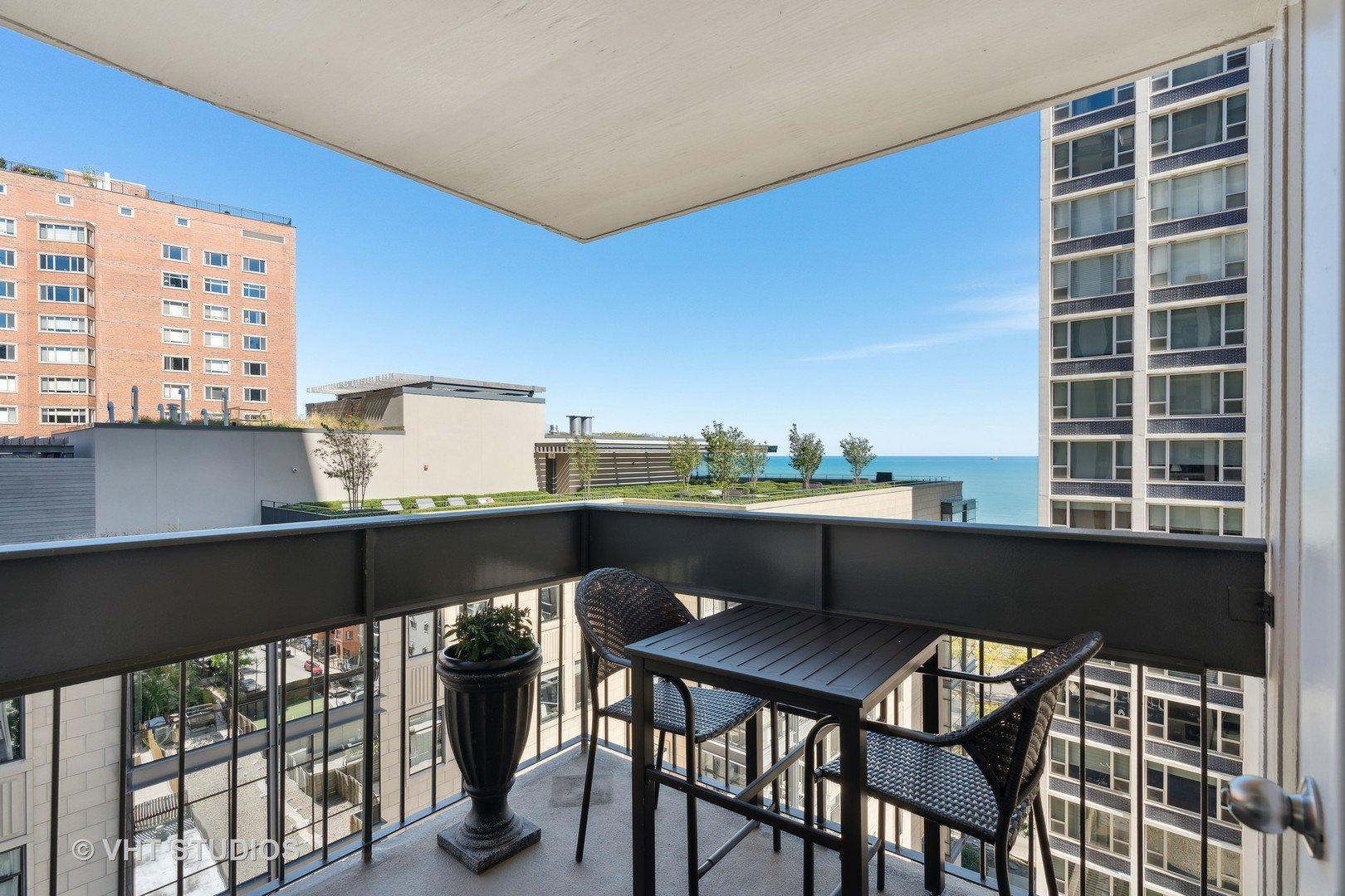 1313 N Ritchie Court 1305