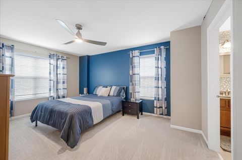 Tiny photo for 1401 S Fairfield Avenue, Lombard, IL 60148 (MLS # 12588572)