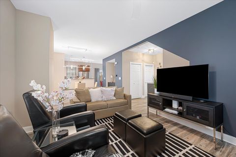 Tiny photo for 1401 S Fairfield Avenue, Lombard, IL 60148 (MLS # 12588572)