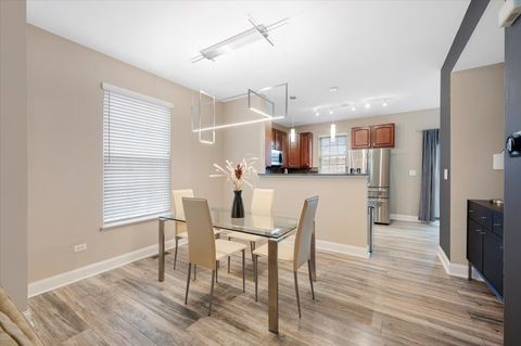 Tiny photo for 1401 S Fairfield Avenue, Lombard, IL 60148 (MLS # 12588572)