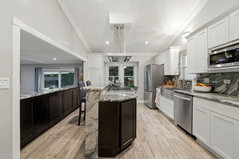 Tiny photo for 10 Washington Court, Streamwood, IL 60107 (MLS # 12681162)