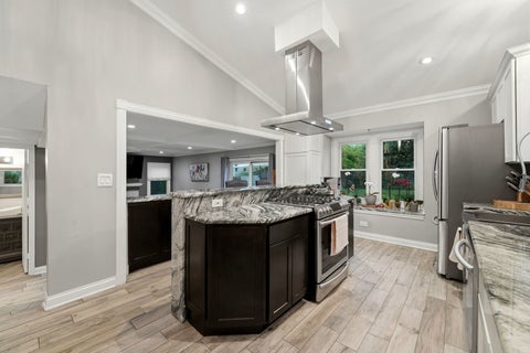 Tiny photo for 10 Washington Court, Streamwood, IL 60107 (MLS # 12681162)