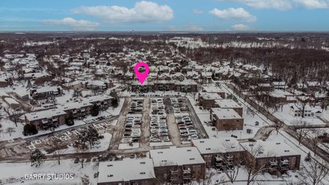 Tiny photo for 1460 STONEBRIDGE Circle #G9, Wheaton, IL 60189 (MLS # 12406644)