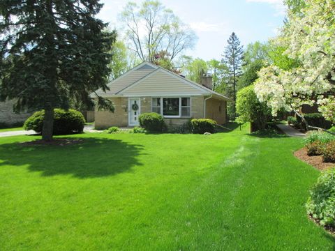 Photo of 2307 Woodlawn Road, Northbrook, IL 60062 (MLS # 12588969)