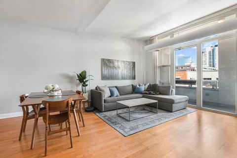 Tiny photo for 1001 W Madison Street #713, Chicago, IL 60607 (MLS # 12485444)