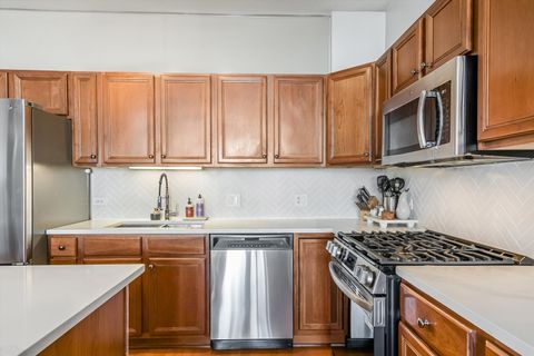 Tiny photo for 1001 W Madison Street #713, Chicago, IL 60607 (MLS # 12485444)