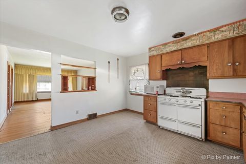 Tiny photo for 2306 S Central Avenue, Rockford, IL 61102 (MLS # 12504317)