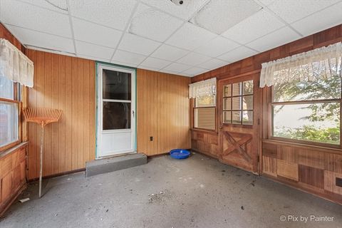 Tiny photo for 2306 S Central Avenue, Rockford, IL 61102 (MLS # 12504317)