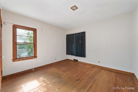 Tiny photo for 2306 S Central Avenue, Rockford, IL 61102 (MLS # 12504317)