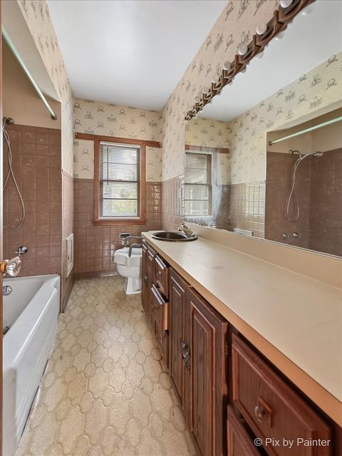 Tiny photo for 2306 S Central Avenue, Rockford, IL 61102 (MLS # 12504317)