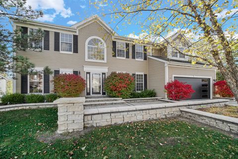 Photo of 3087 Haven Lane, Lindenhurst, IL 60046 (MLS # 12518200)