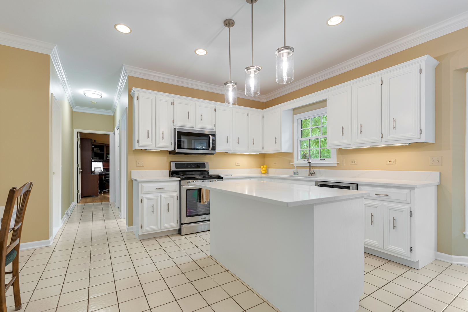 814 Steeplechase Court