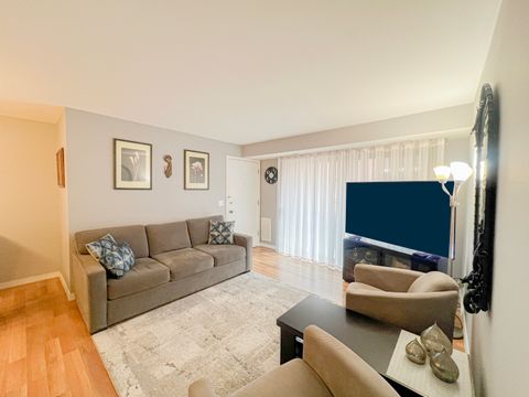 Tiny photo for 8422 W CATALPA Avenue #202, Chicago, IL 60656 (MLS # 12602353)