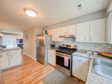 Tiny photo for 8422 W CATALPA Avenue #202, Chicago, IL 60656 (MLS # 12602353)