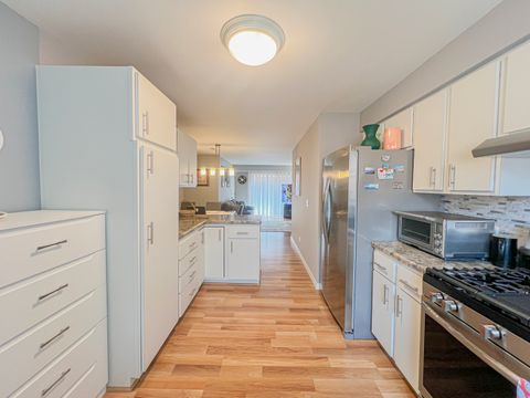 Tiny photo for 8422 W CATALPA Avenue #202, Chicago, IL 60656 (MLS # 12602353)