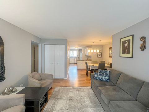 Tiny photo for 8422 W CATALPA Avenue #202, Chicago, IL 60656 (MLS # 12602353)