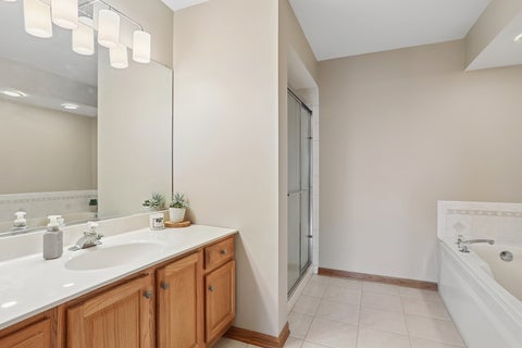 Tiny photo for 14011 Norwich Lane #303, Orland Park, IL 60467 (MLS # 12715572)