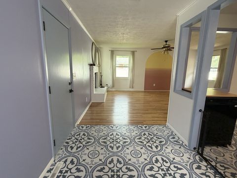 Tiny photo for 1 Cottonwood Street, Bloomington, IL 61701 (MLS # 12629674)