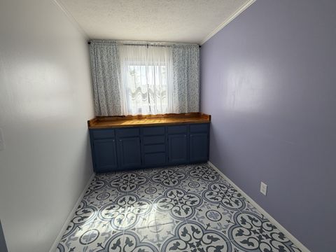 Tiny photo for 1 Cottonwood Street, Bloomington, IL 61701 (MLS # 12629674)