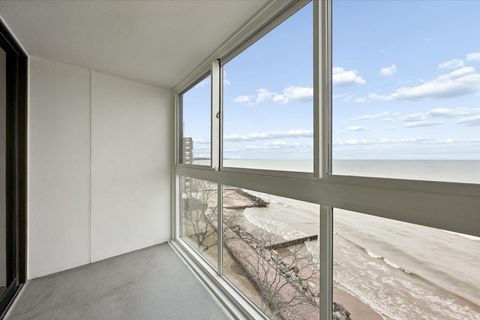 Tiny photo for 1500 Sheridan Road #6H, Wilmette, IL 60091 (MLS # 12595775)