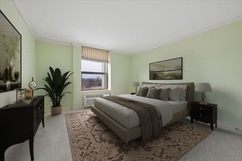 Tiny photo for 1500 Sheridan Road #6H, Wilmette, IL 60091 (MLS # 12595775)