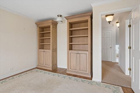 Tiny photo for 1500 Sheridan Road #6H, Wilmette, IL 60091 (MLS # 12595775)