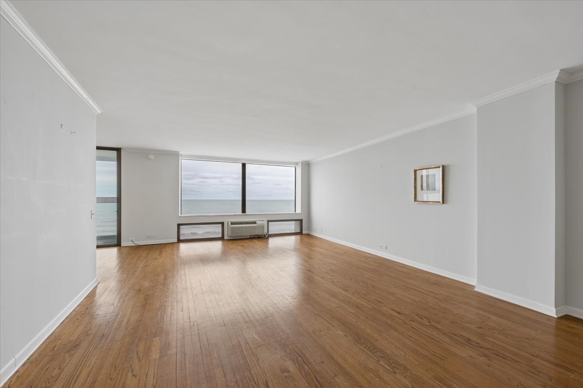 1500 Sheridan Road 6H