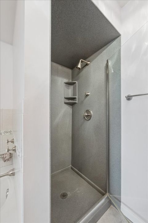 Tiny photo for 1500 Sheridan Road #6H, Wilmette, IL 60091 (MLS # 12595775)