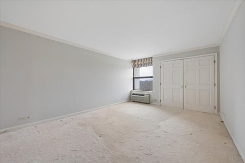 Tiny photo for 1500 Sheridan Road #6H, Wilmette, IL 60091 (MLS # 12595775)