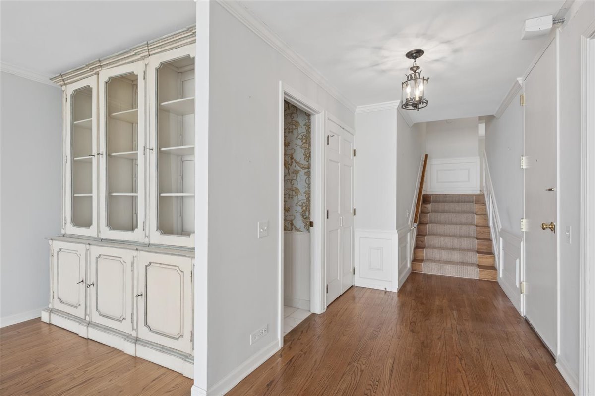 1500 Sheridan Road 6H