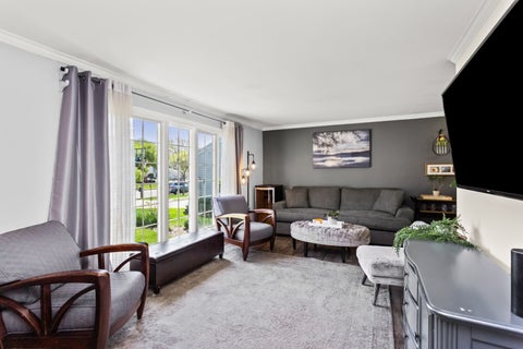 Tiny photo for 228 N Walnut Lane, Schaumburg, IL 60194 (MLS # 12773079)