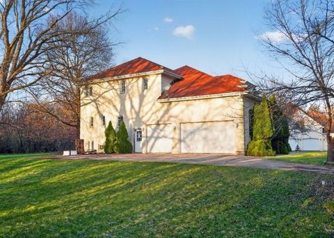 Tiny photo for 2113 Elgin Road, Barrington, IL 60010 (MLS # 12625297)