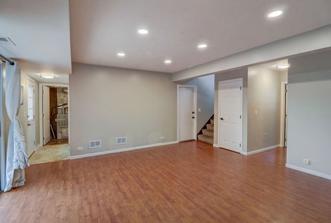 Tiny photo for 917 Burgess Circle, Buffalo Grove, IL 60089 (MLS # 12741524)