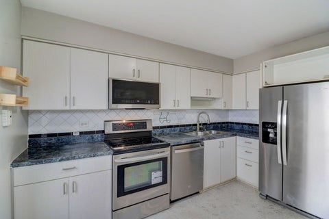 Tiny photo for 917 Burgess Circle, Buffalo Grove, IL 60089 (MLS # 12741524)